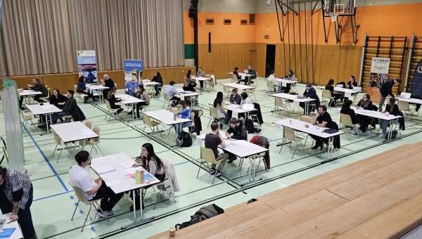Saint-Maurice: un speed recruiting pour confronter les jeunes étudiants au monde professionnel